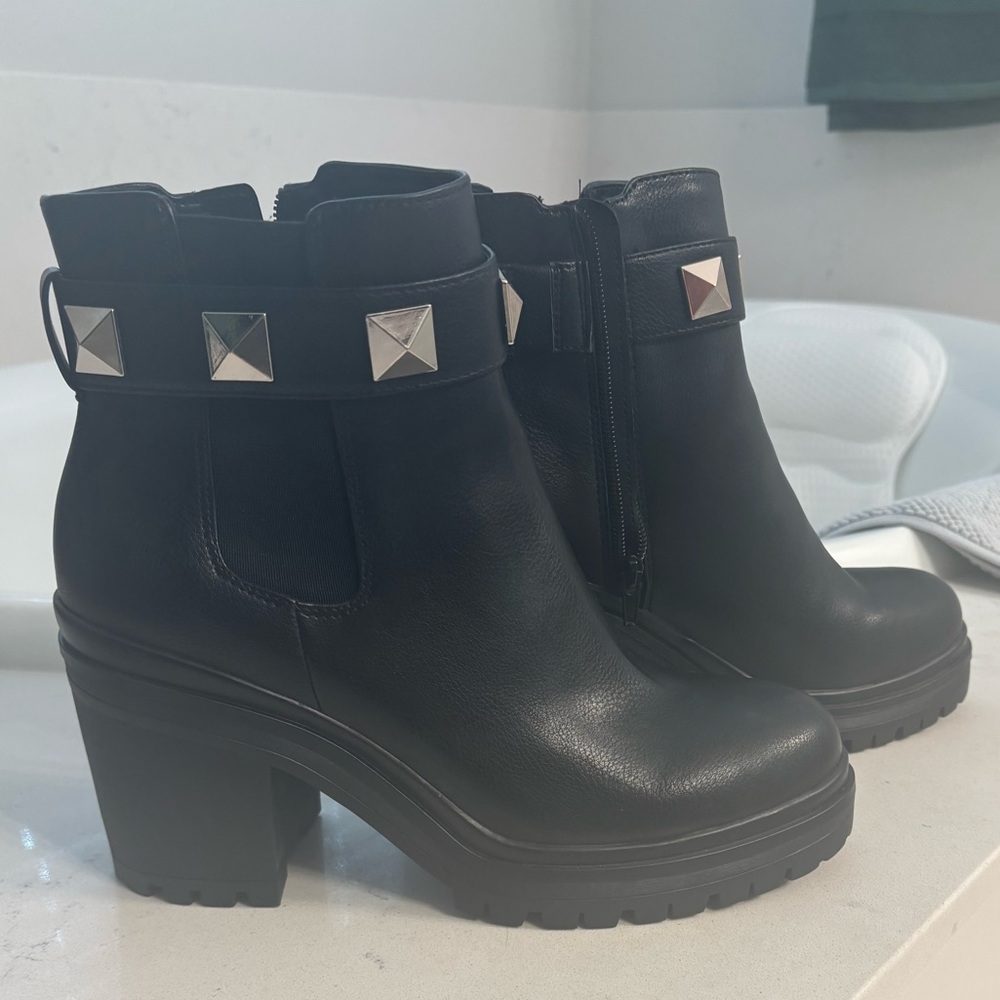 NWOB Mix No. 6 Black Ankle Boots with Chunky Heel